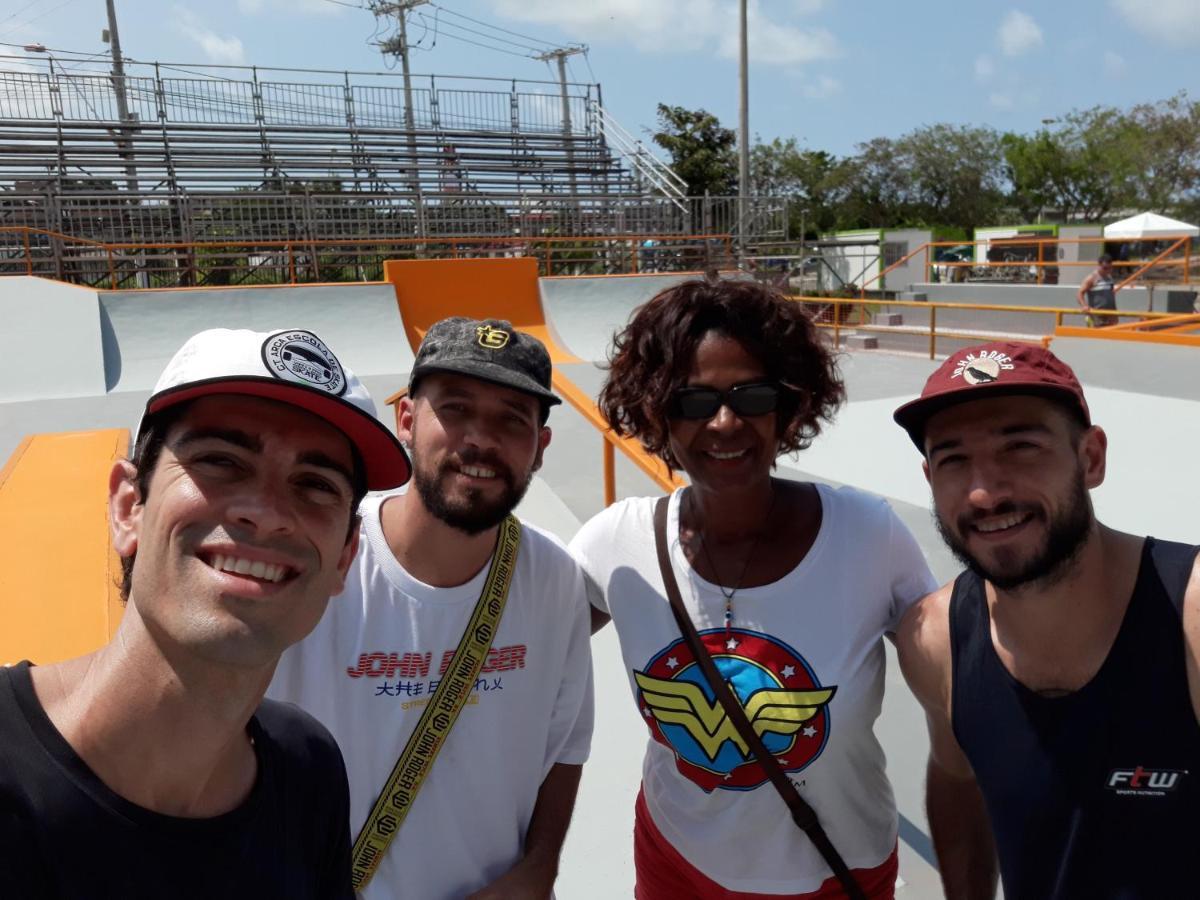 Perto Do Aeroporto De Salvador - Dona Pitanga Hostel Lauro de Freitas Εξωτερικό φωτογραφία
